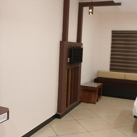 מלון מדוראי Ashok Bhavan מראה חיצוני תמונה
